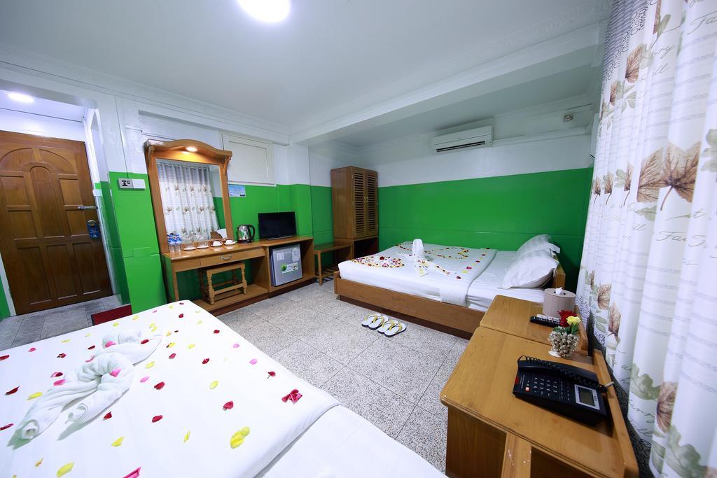 Hotel Venus Mandalay Exteriör bild