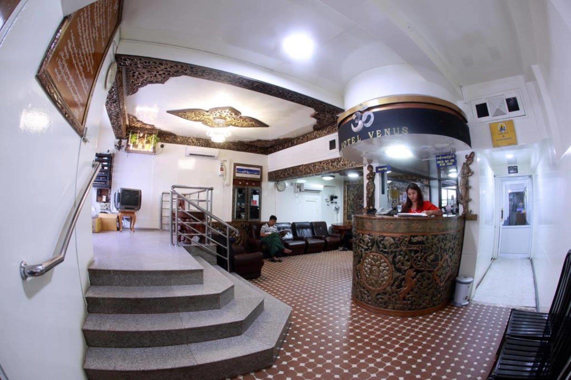 Hotel Venus Mandalay Exteriör bild